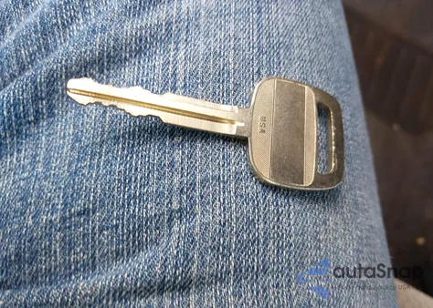 2004 Toyota Corolla Le z USA, uszkodzony, nr VIN 1NXBR32E04Z254066